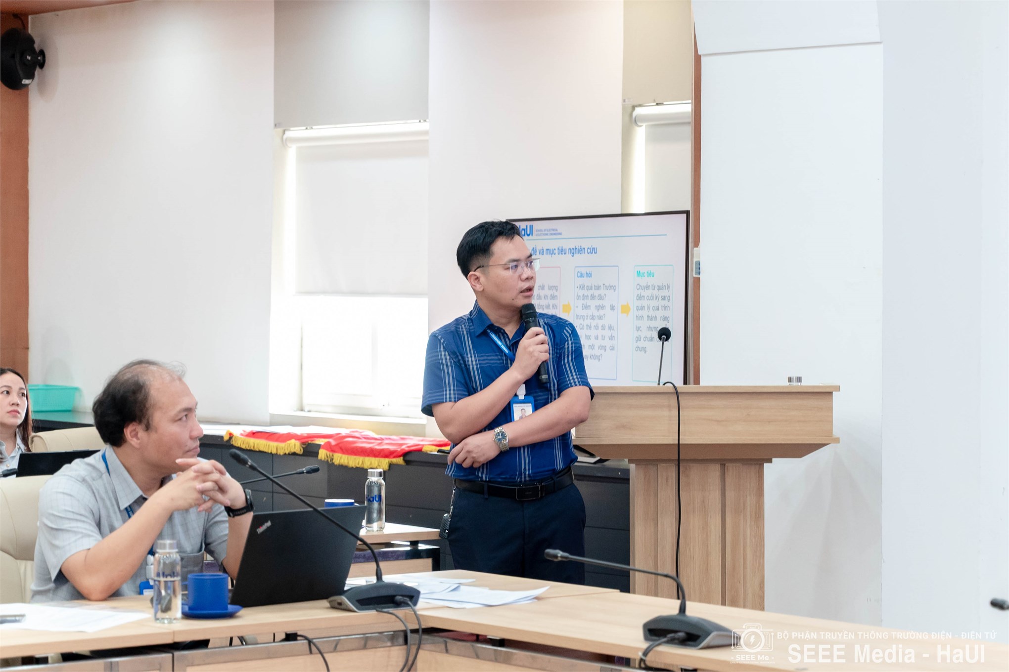 Trường Điện - Điện tử tổ chức Hội nghị viên chức, người lao động tổng kết năm học 2025–2026 và triển khai nhiệm vụ năm học 2026–2027